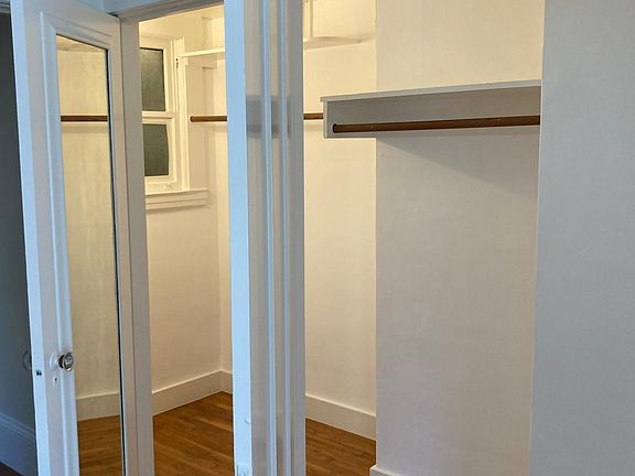 3rd image of 170 Duboce Ave #9