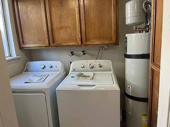 4th image of 804 Ortiz Dr SE APT 3