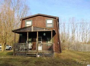 7317 Warwick Rd, Hudson, MI 49247