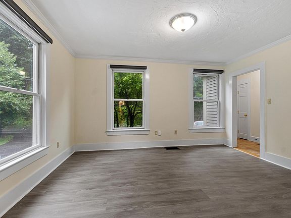 3rd image of 11 Chadwick St #11