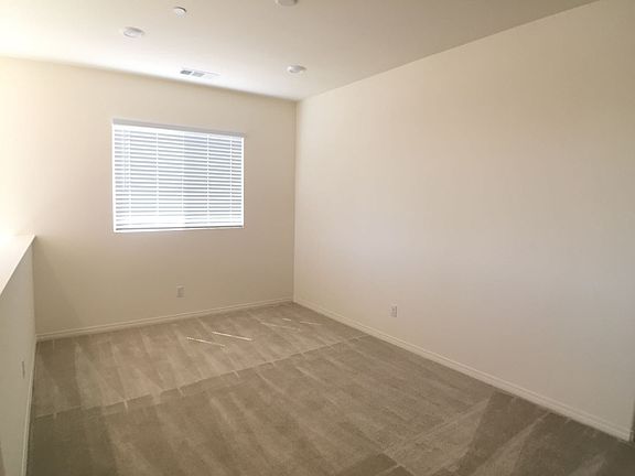 5th image of 16075 Huckleberry Ave