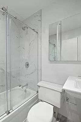 5th image of 104 W 70th St APT 5D