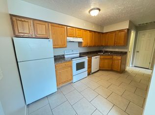 1811 E St #8, Lincoln, NE 68508