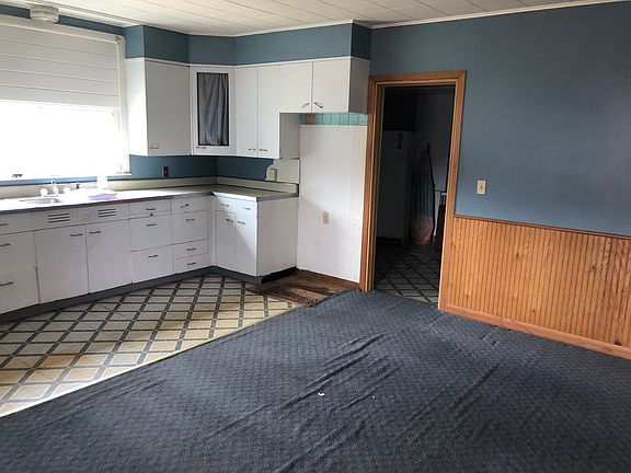 5th image of 716 Beaver St