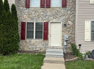 18 Colossians Ct, Inwood, WV 25428