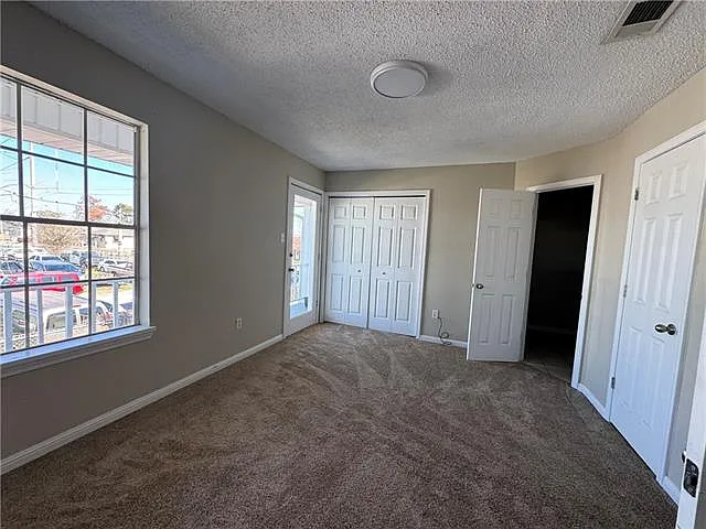 3106 Laplace St — Photo 9