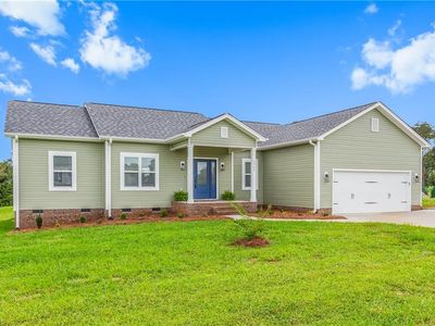 2364 Summertime Rd, Yadkinville, NC, 27055