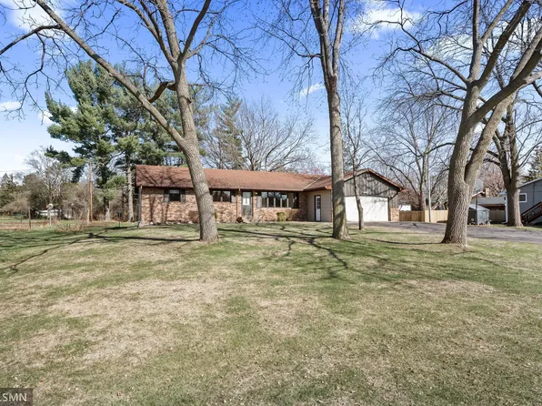 7945 Long Lake Rd, Mounds View, MN 55112