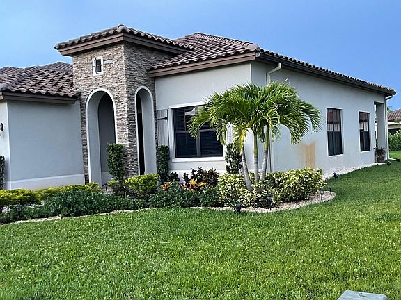 3rd image of 5192 Bergamo Way
