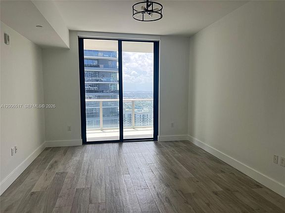 5th image of 1010 Brickell Ave #4609