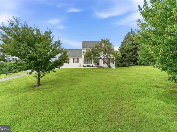 400 Elkdale Rd, Lincoln University, PA 19352
