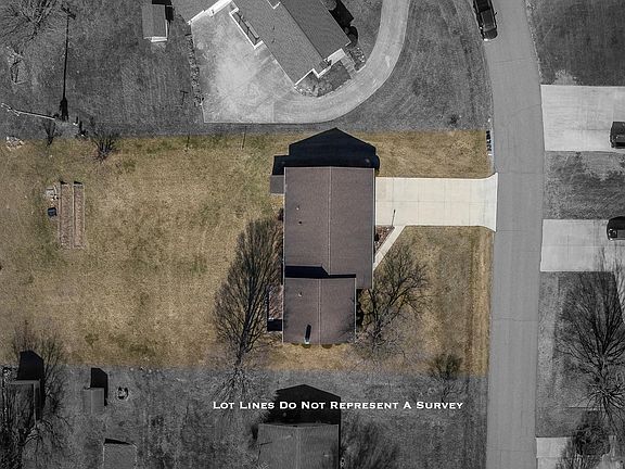 2nd image of 249 Grandview Dr
