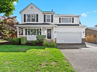 2136 NE 13th Ave, Hillsboro, OR