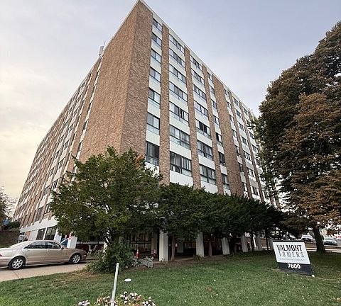 2nd image of 7600 Roosevelt Blvd APT 907