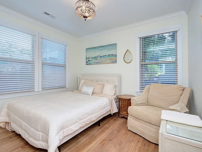 709 Baldwin Ave #A — Photo 22