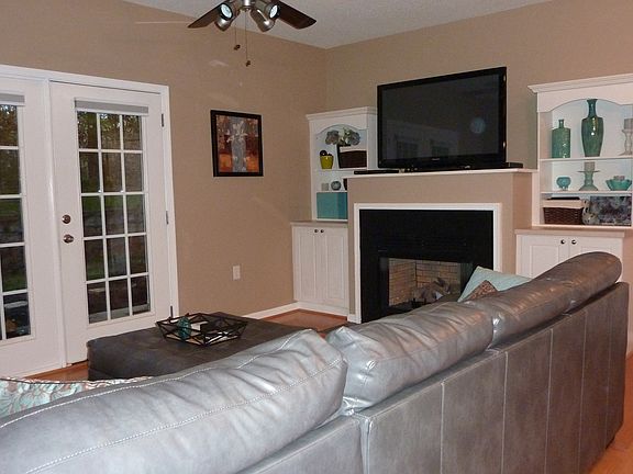 2nd image of 404 McKenna Cir