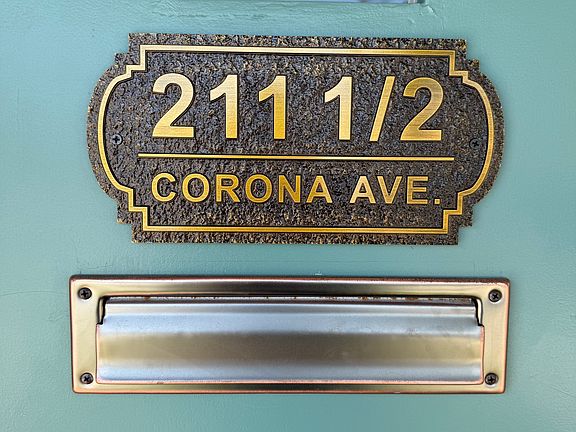 5th image of 211 Corona Ave #1/2