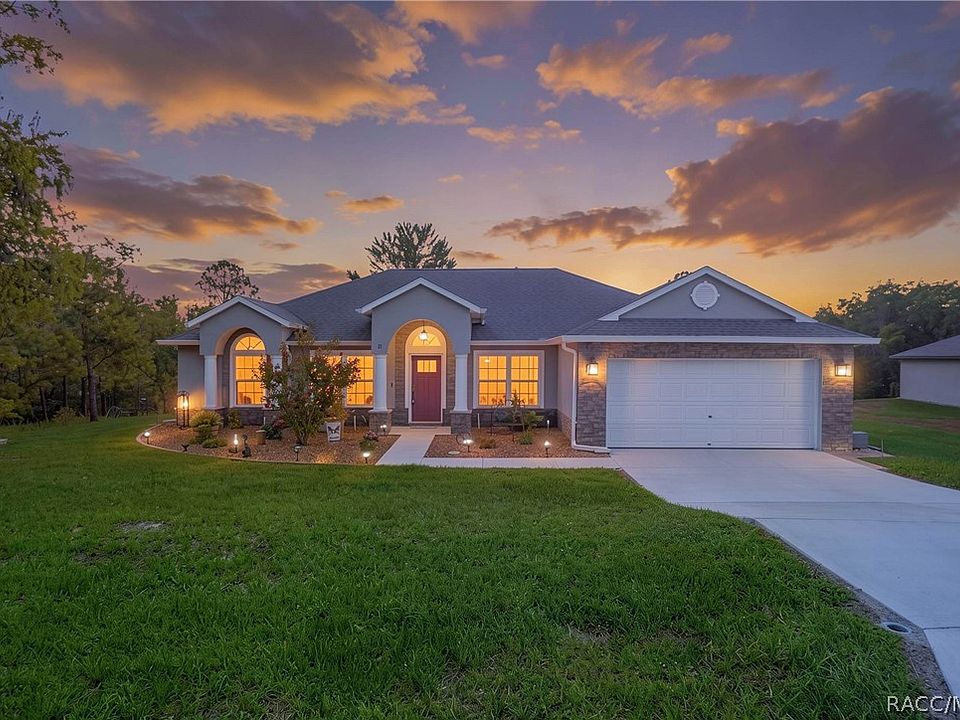 1st image of 31 Dahlia Ct N