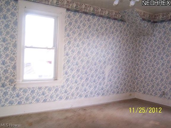 4th image of 438 E Kline St