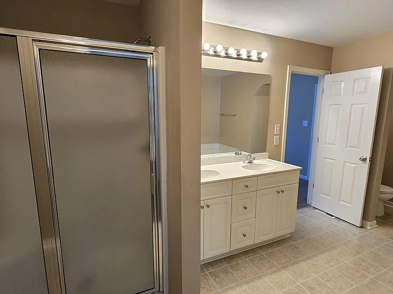 100 Jesse Dr — Photo 12