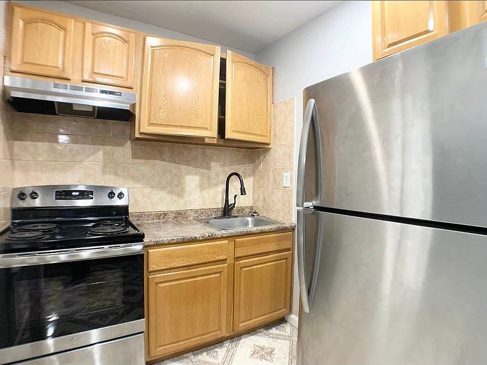 1st image of 155 Bay 29 St #1A