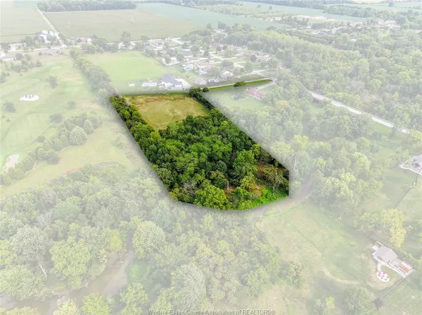 57 Bissonnette Ln, Lakeshore, ON N0R 1V0