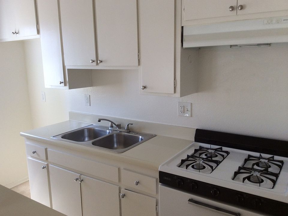 1st image of 5747 Laurel Canyon Blvd APT 35