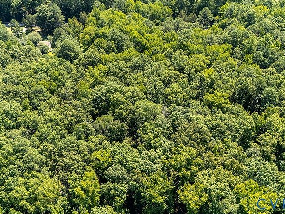 4th image of 10758 Beaver Bridge Rd