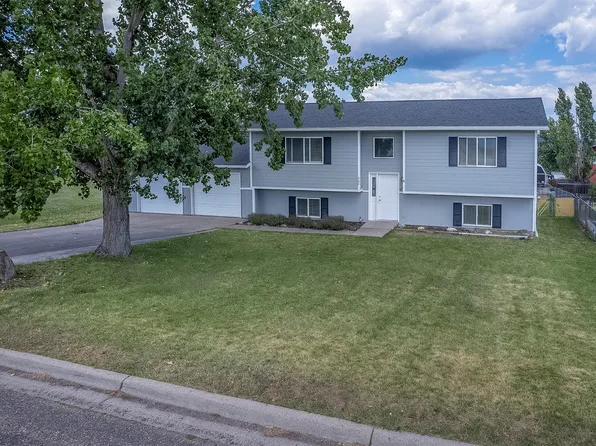 402 20th Ave W, Polson, MT 59860