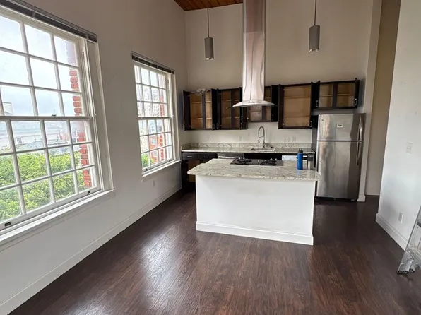 344 N. Charles Street, 344 N Charles St APT 406, Baltimore, MD 21201