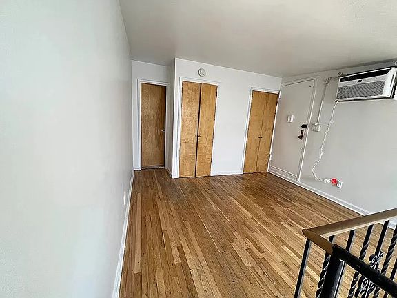 3rd image of 131 E 17th St APT 15