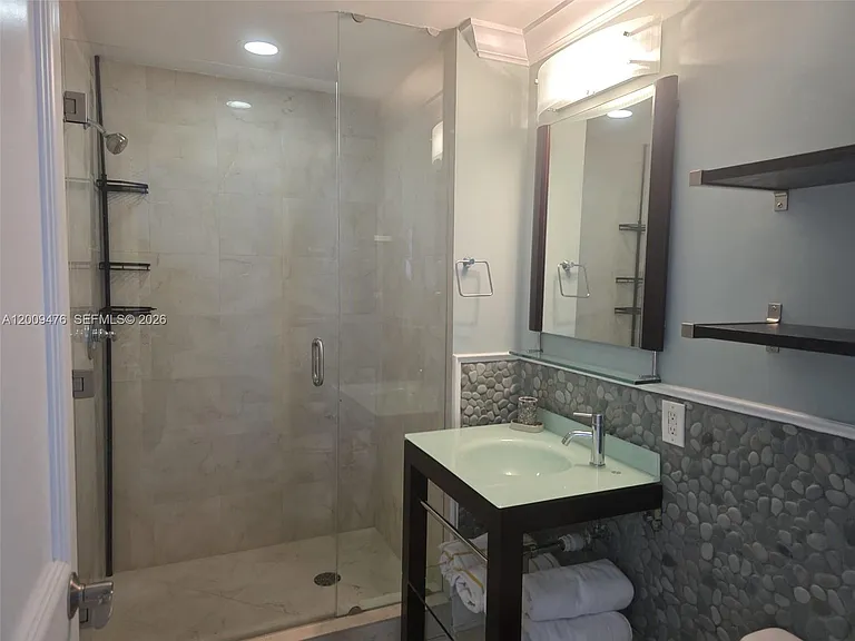 6365 Collins Ave #4311 — Photo 9