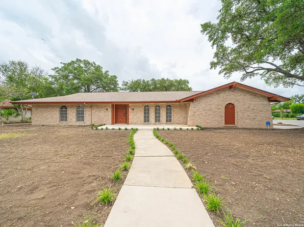 602 SUNHAVEN DR, Windcrest, TX 78239