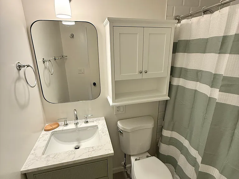 935-937 W Armitage Ave #935-2A — Photo 8