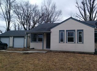 501 NW Holly Ln, Lees Summit, MO 64086
