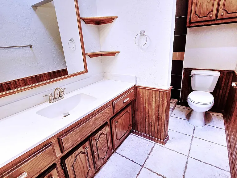 10413 Glascow Dr — Photo 15
