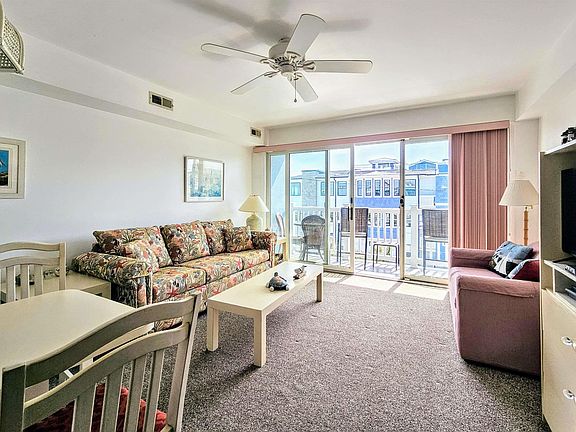 3rd image of 1401 Ocean Ave APT 210