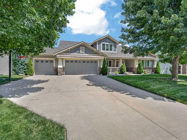 15115 Goodman Dr, Urbandale, IA 50323