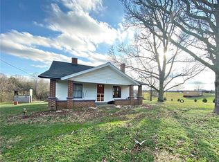 5130 Springs Rd, Conover, NC 28613