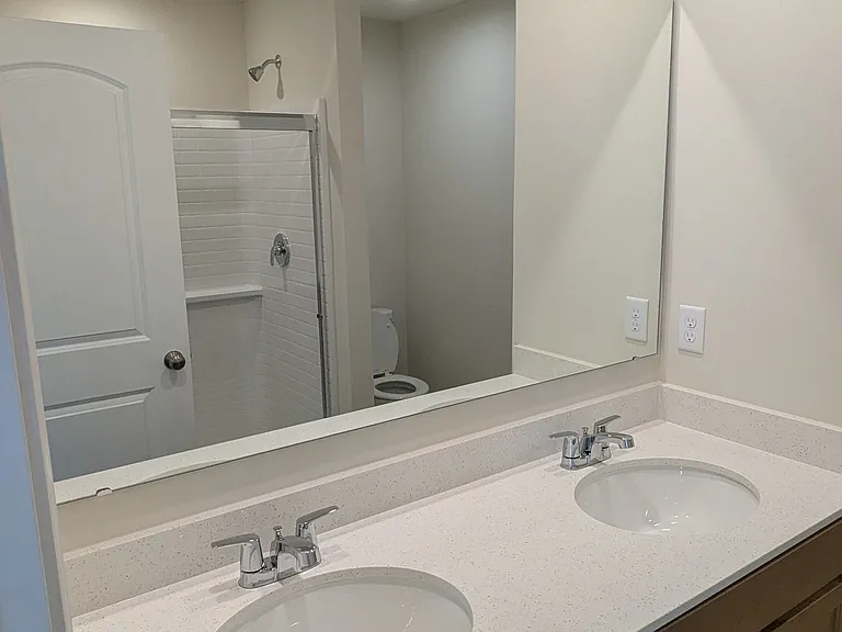 3858 Sterling Dr — Photo 15