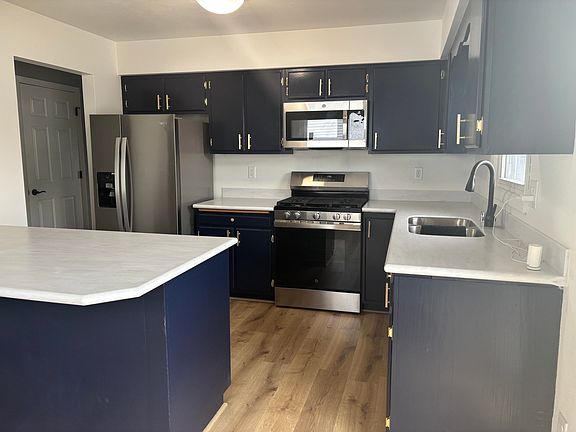 3rd image of 1135 Greenfield Trl