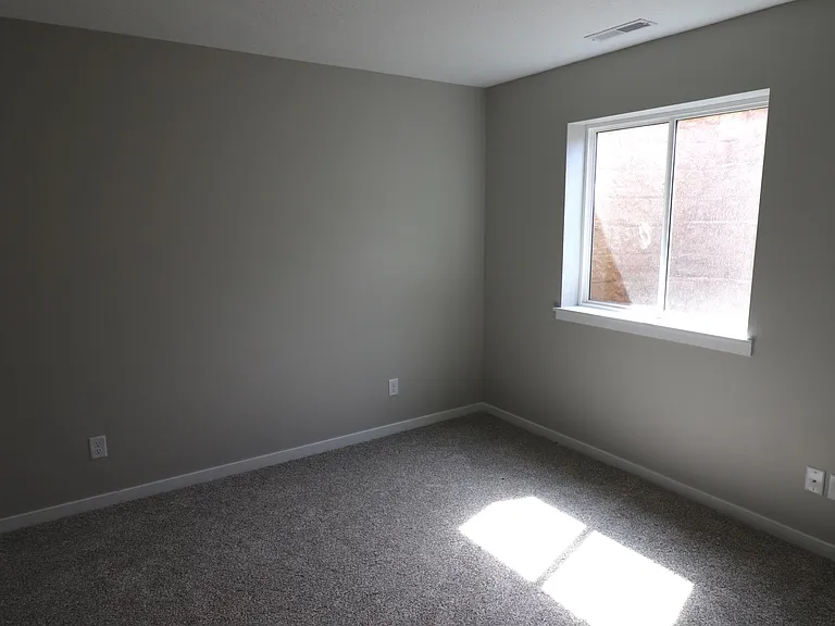 249-251 Capstone Dr — Photo 6