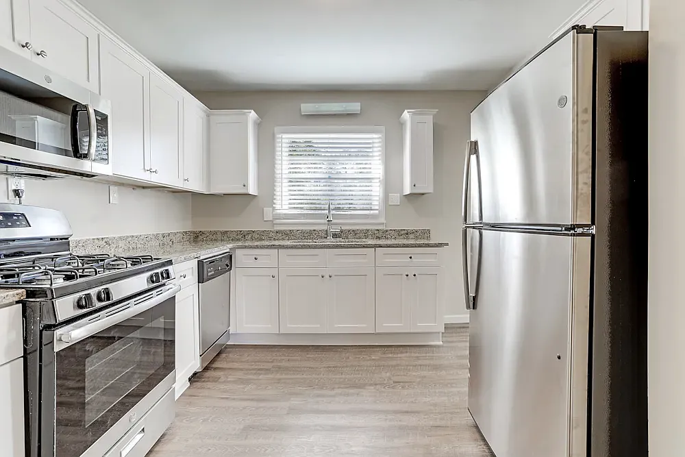 4 bed, 2283 sqft, $1,715 — Photo 1