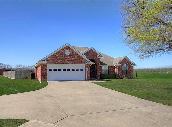4th image of 4396 Clay Dr