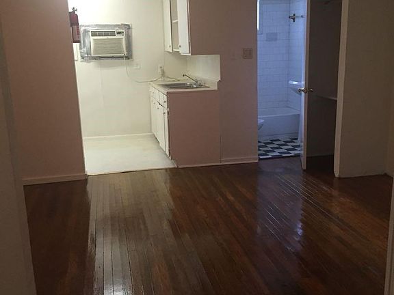 2nd image of 410 Enid St APT 6