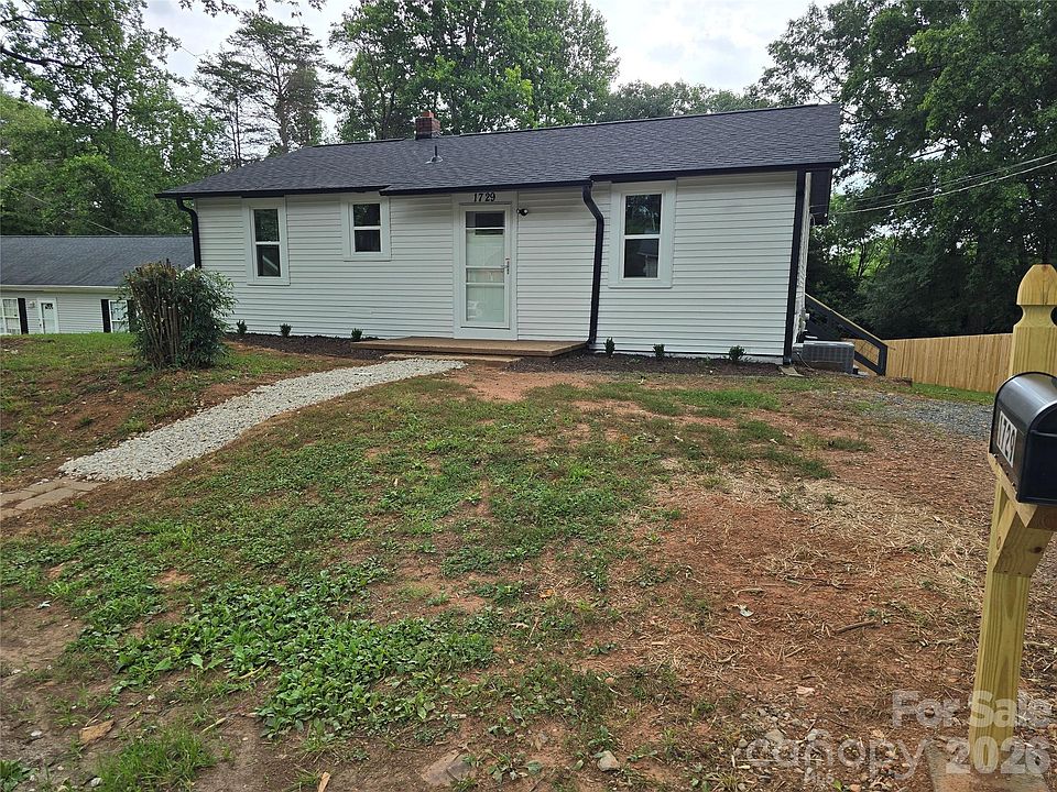 1st image of 1729 Lakeview Dr