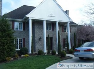 1673 Northgate Dr, Pittsburgh, PA 15241
