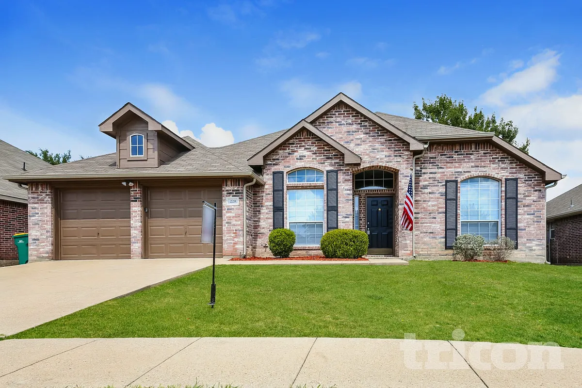 Building Photo - 229 W Willow Creek Dr