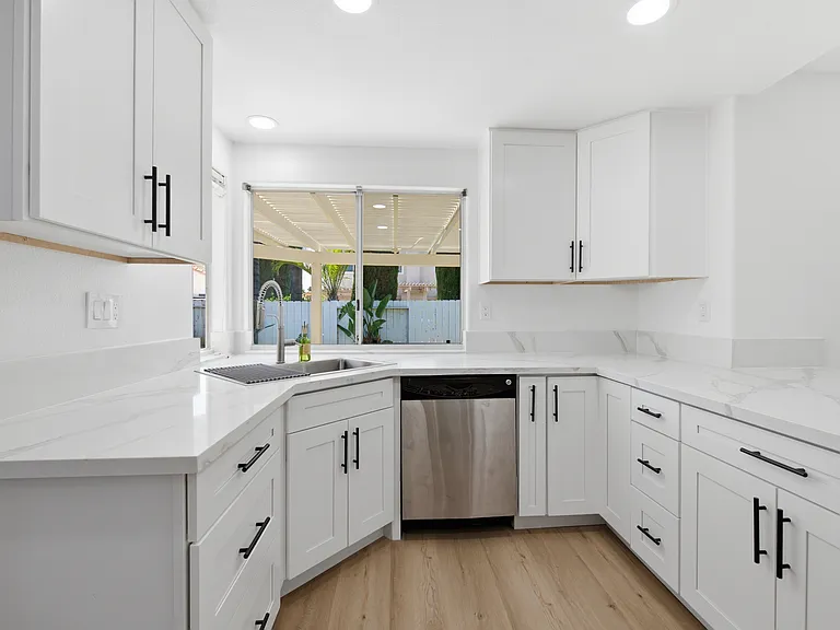 11720 Monte View Ct — Photo 12