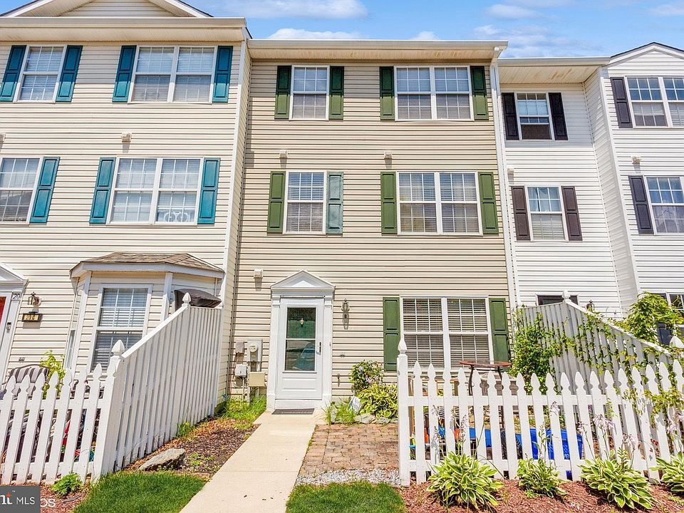 1st image of 20 Ironstone Ct APT B